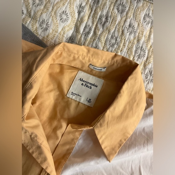 Abercrombie and Fitch Oversized Orange and White button down size M - Picture 4 of 4